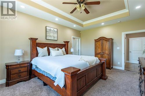 3849 Ferne Avenue, Plympton-Wyoming, ON - Indoor Photo Showing Bedroom