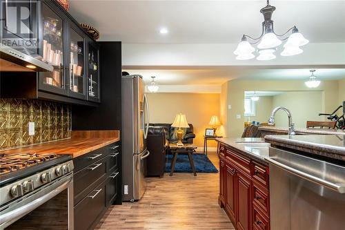 3849 Ferne Avenue, Plympton-Wyoming, ON - Indoor Photo Showing Kitchen With Double Sink