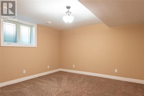 3849 Ferne Avenue, Plympton-Wyoming, ON - Indoor Photo Showing Other Room