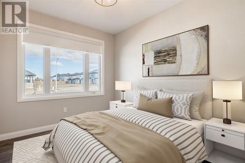 484 Kip Lane, Plympton-Wyoming, ON - Indoor Photo Showing Bedroom