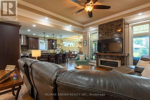 3849 Ferne Avenue, Plympton-Wyoming (Plympton Wyoming), ON - Indoor Photo Showing Living Room With Fireplace