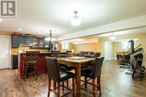 3849 Ferne Avenue, Plympton-Wyoming (Plympton Wyoming), ON - Indoor Photo Showing Dining Room