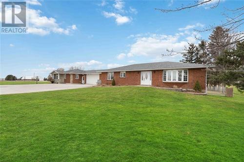 6396 La Salle Line, Warwick-Watford, ON - Outdoor