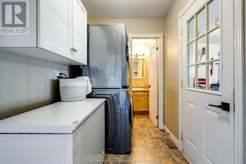 104 London Drive, Chatham, ON - Indoor Photo Showing Laundry Room