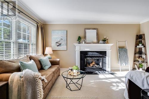 104 London Drive, Chatham, ON - Indoor Photo Showing Living Room With Fireplace