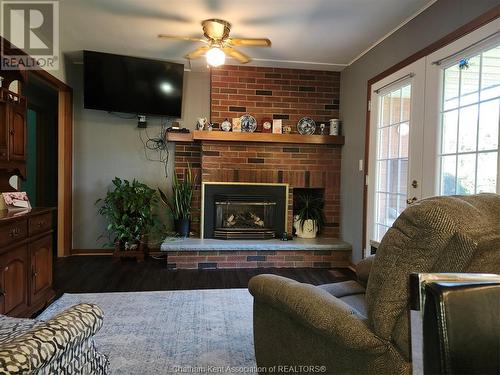 530 Gordon Street, Bothwell, ON - Indoor Photo Showing Living Room With Fireplace