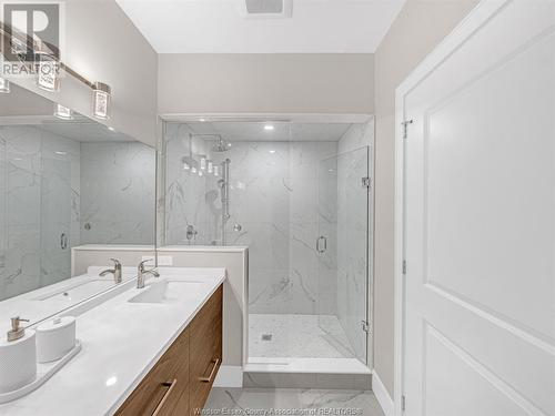 191 East Puce Road Unit# 4, Lakeshore, ON - Indoor Photo Showing Bathroom