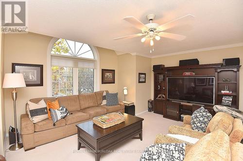 13 - 3333 New Street, Burlington, ON - Indoor Photo Showing Living Room