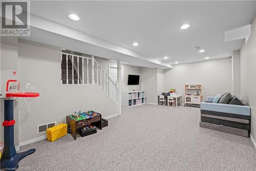 Recreation room featuring carpet floors - 2401 Coventry Way, Burlington, ON 