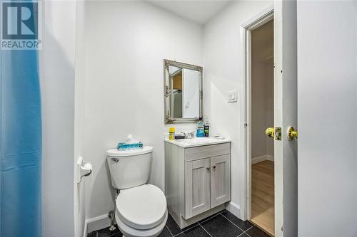 200 St Clair Boulevard Unit# 26, St Clair, ON - Indoor Photo Showing Bathroom