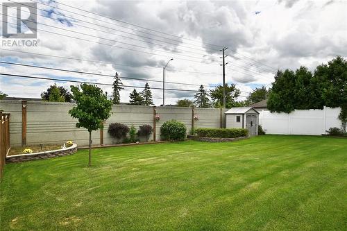 298 Sawgrass Place, Sarnia, ON - Outdoor