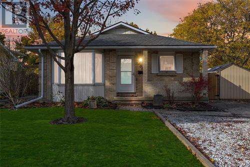 201 Hampton Avenue, Sarnia, ON - Outdoor