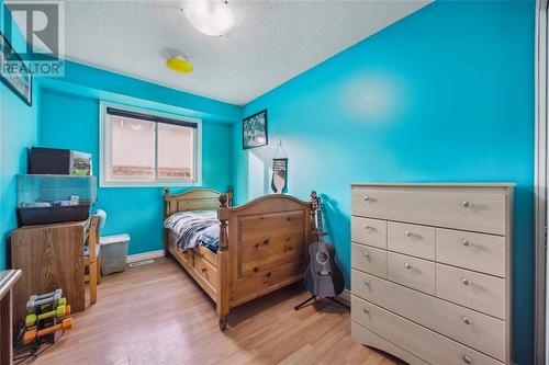 201 Hampton Avenue, Sarnia, ON - Indoor Photo Showing Bedroom