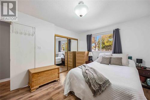 201 Hampton Avenue, Sarnia, ON - Indoor Photo Showing Bedroom