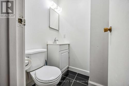 26 - 200 St Clair Boulevard, St. Clair, ON - Indoor Photo Showing Bathroom