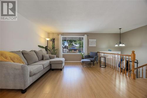 1039 Brimwood Crescent, Sarnia, ON - Indoor Photo Showing Living Room