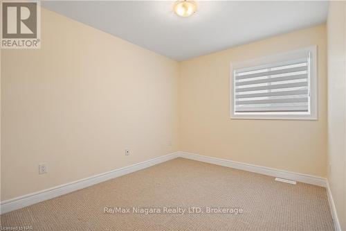 408 Hummel Crescent, Fort Erie, ON - Indoor Photo Showing Other Room