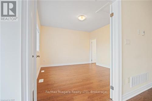 408 Hummel Crescent, Fort Erie, ON - Indoor Photo Showing Other Room