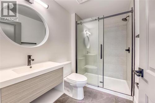 7007 Blue Coast Heights, Plympton-Wyoming, ON - Indoor Photo Showing Bathroom