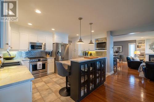 2987 St Clair Parkway, St Clair, ON - Indoor Photo Showing Kitchen With Double Sink With Upgraded Kitchen