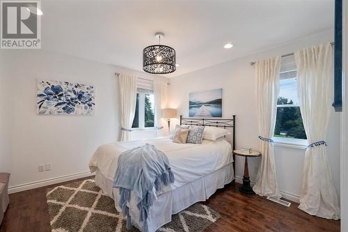 2987 St Clair Parkway, St Clair, ON - Indoor Photo Showing Bedroom