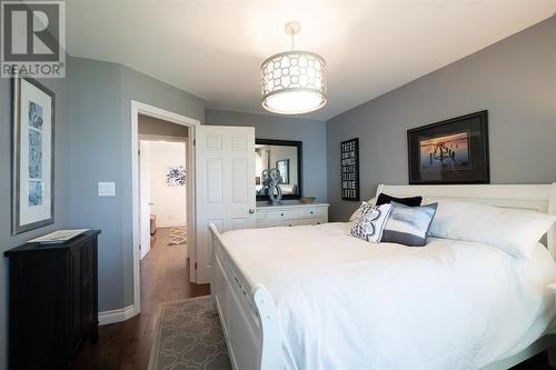 2987 St Clair Parkway, St Clair, ON - Indoor Photo Showing Bedroom