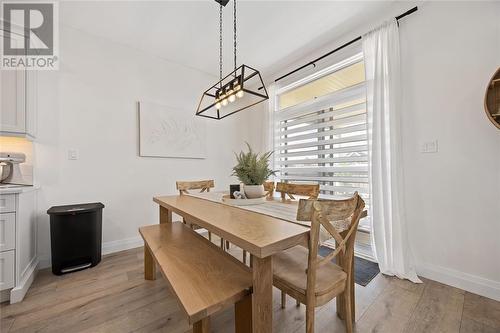 613 Ketter Way, Plympton-Wyoming, ON - Indoor Photo Showing Dining Room