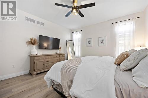 613 Ketter Way, Plympton-Wyoming, ON - Indoor Photo Showing Bedroom