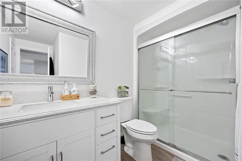 613 Ketter Way, Plympton-Wyoming, ON - Indoor Photo Showing Bathroom