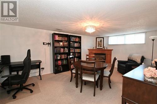 1236 Thistledown Avenue, Sarnia, ON - Indoor