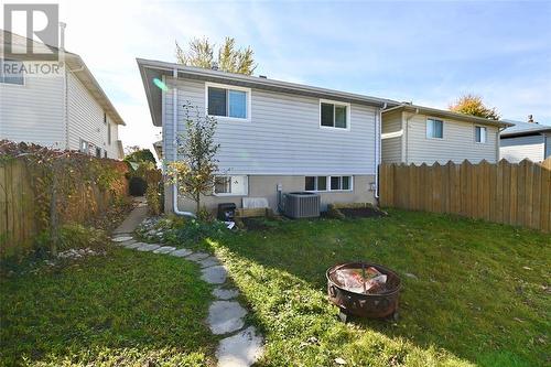 1236 Thistledown Avenue, Sarnia, ON - Outdoor