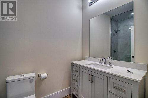 109 Penrose Street, Sarnia, ON - Indoor Photo Showing Bathroom