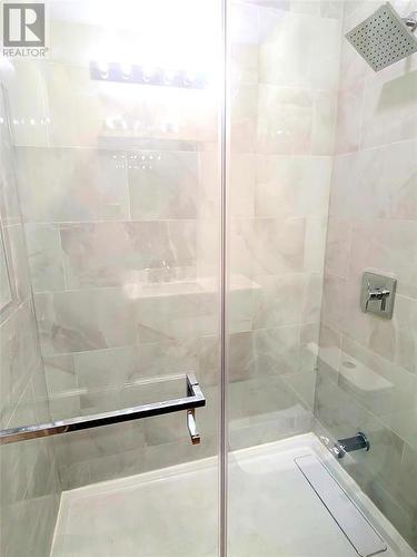 109 Penrose Street, Sarnia, ON - Indoor Photo Showing Bathroom