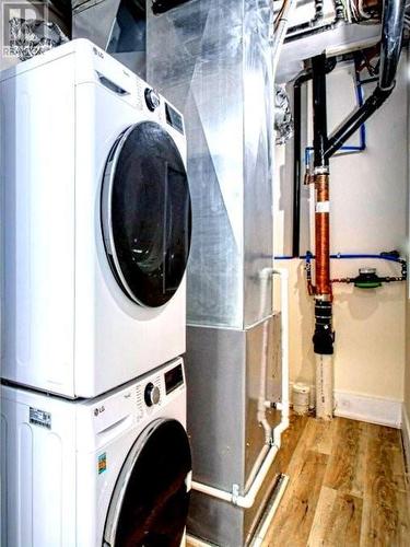 109 Penrose Street, Sarnia, ON - Indoor Photo Showing Laundry Room