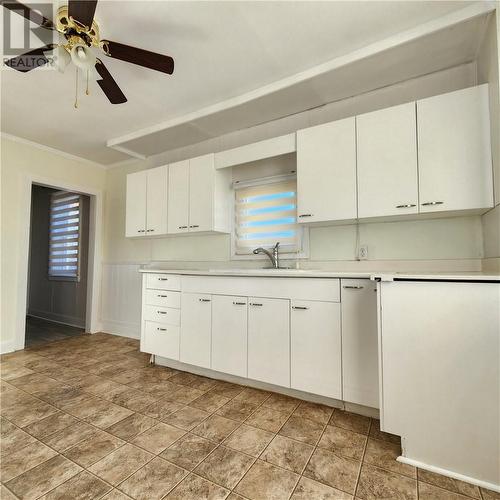 521 Annette Street, Espanola, ON - Indoor Photo Showing Kitchen