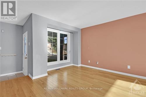 5 Newcastle Avenue, Ottawa, ON - Indoor Photo Showing Other Room