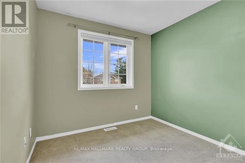 5 Newcastle Avenue, Ottawa, ON - Indoor Photo Showing Other Room