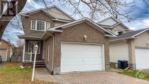 Single family home with oversized 1 car garage - 59 Montana Way, Ottawa, ON - Outdoor