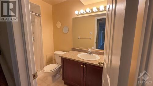 Ensuite Bathroom - 59 Montana Way, Ottawa, ON - Indoor Photo Showing Bathroom