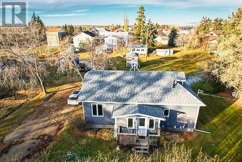 412 4 Avenue, Elnora, AB 