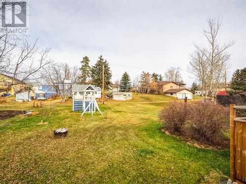 412 4 Avenue, Elnora, AB 