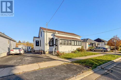 305 Nassau Street, Oshawa (Vanier), ON - Outdoor