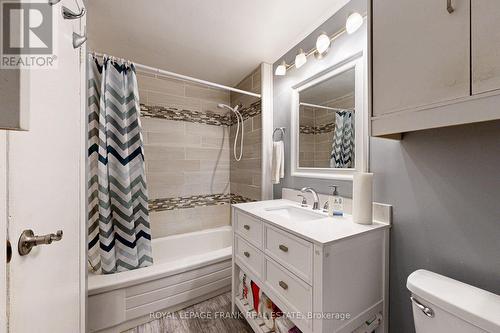 305 Nassau Street, Oshawa (Vanier), ON - Indoor Photo Showing Bathroom