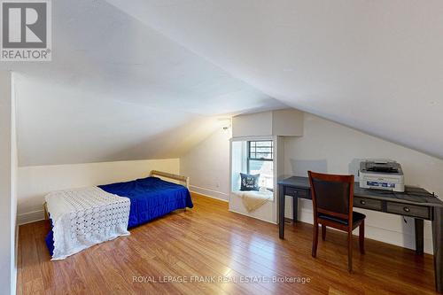 305 Nassau Street, Oshawa (Vanier), ON - Indoor Photo Showing Bedroom