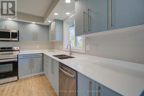 630 King Street W, Gananoque (821 - Gananoque), ON - Indoor Photo Showing Kitchen With Double Sink With Upgraded Kitchen