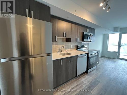 615 - 1480 Bayly Street, Pickering, ON - Indoor Photo Showing Kitchen With Stainless Steel Kitchen With Upgraded Kitchen