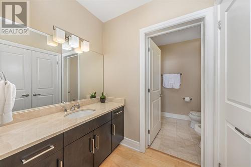 201 Front Street North Unit# 1103, Sarnia, ON - Indoor Photo Showing Bathroom