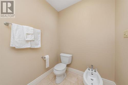 201 Front Street North Unit# 1103, Sarnia, ON - Indoor Photo Showing Bathroom