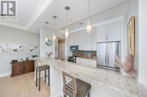 201 Front Street North Unit# 1103, Sarnia, ON - Indoor Photo Showing Kitchen With Upgraded Kitchen