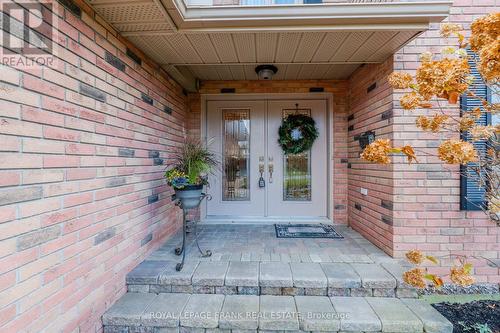 1 Dunsford Court, Kawartha Lakes (Lindsay), ON - Outdoor With Exterior